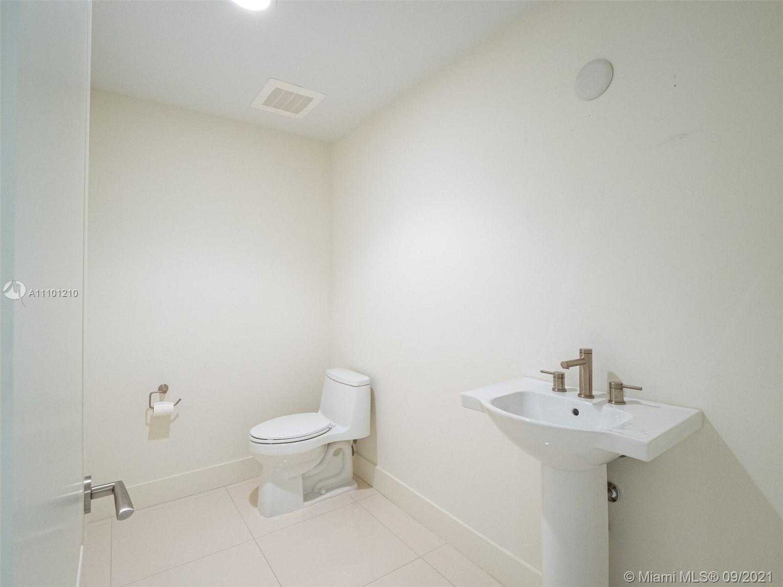 Small Image of 3415 NORTH OCEAN DRIVE #402, Hollywood Number 19