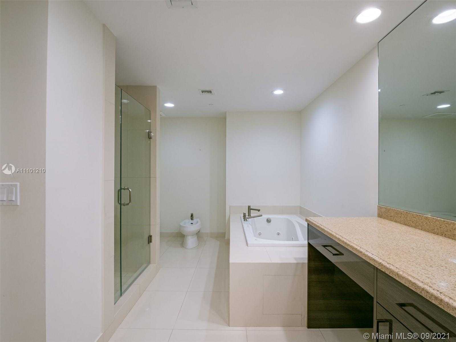 Small Image of 3415 NORTH OCEAN DRIVE #402, Hollywood Number 9