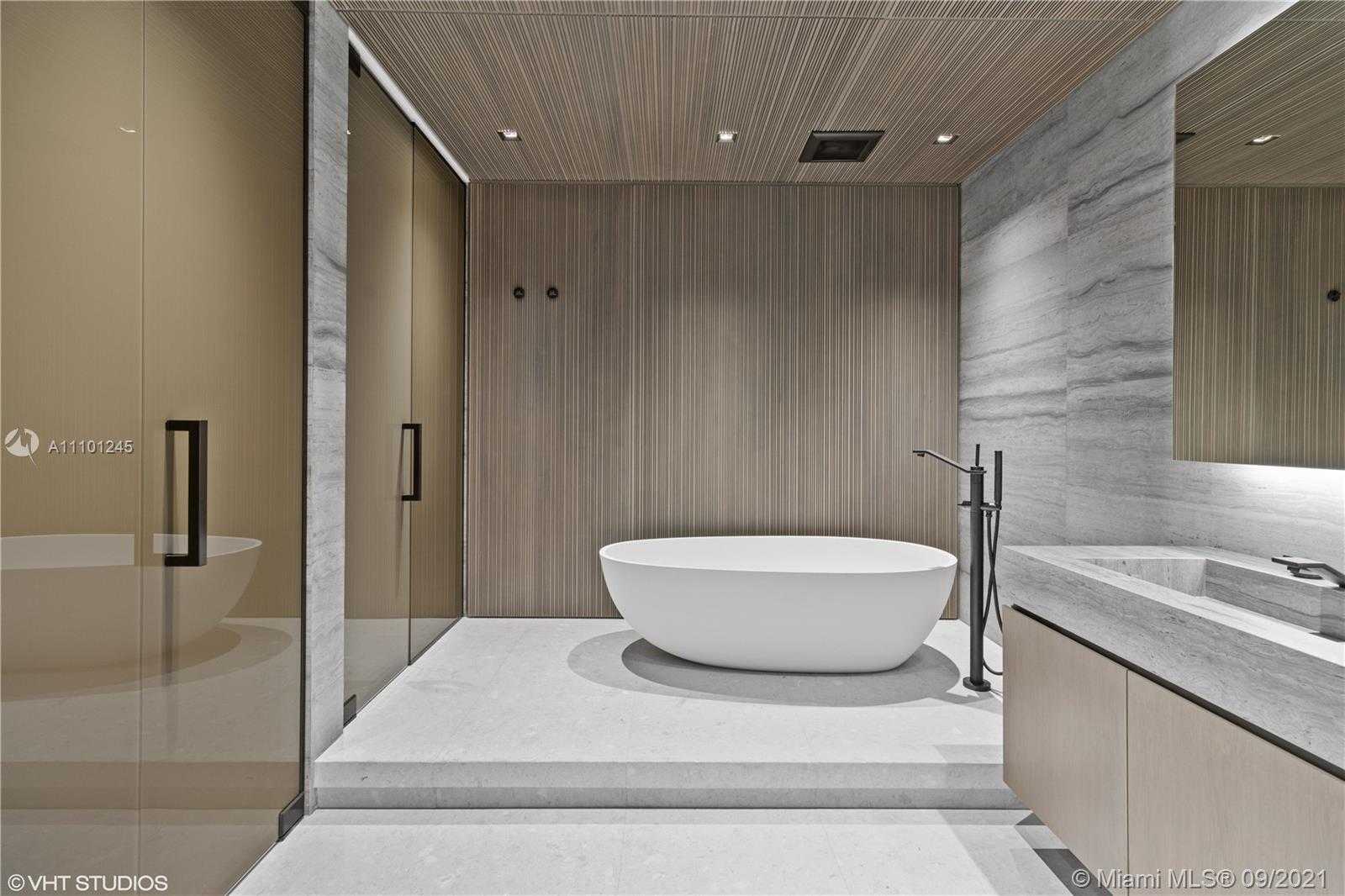 Small Image of 10201 COLLINS AVE #2606, Bal Harbour Number 26