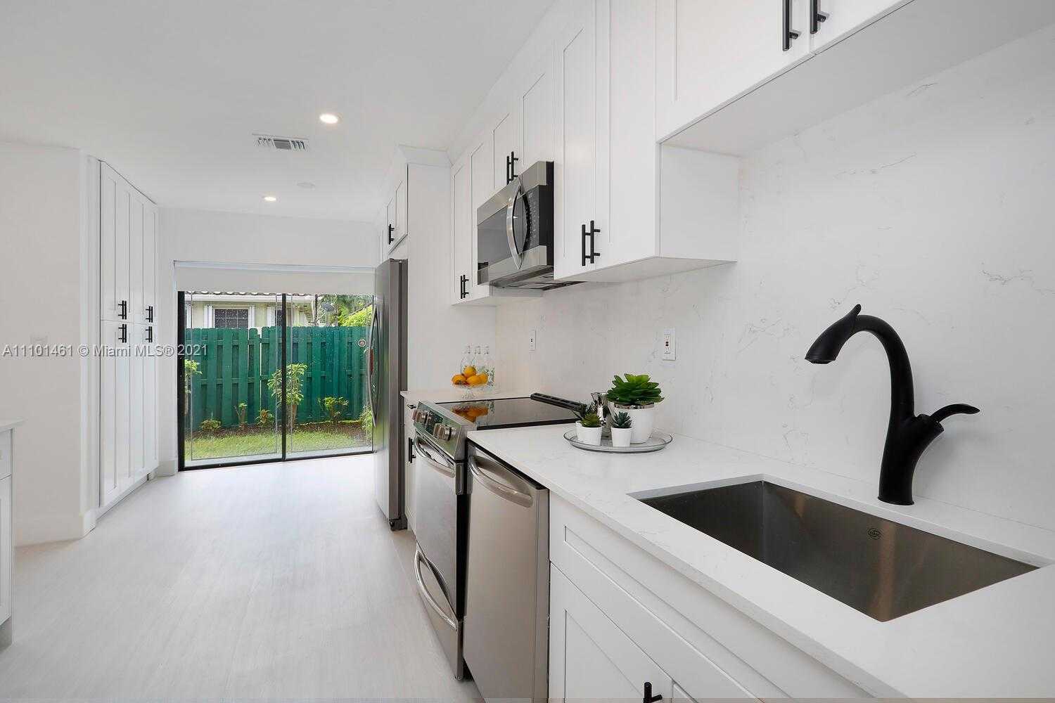 Small Image of 10806 SOUTH WEST 72 ST #101, Miami Number 11