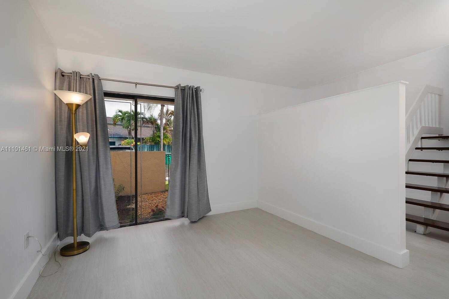 Small Image of 10806 SOUTH WEST 72 ST #101, Miami Number 14