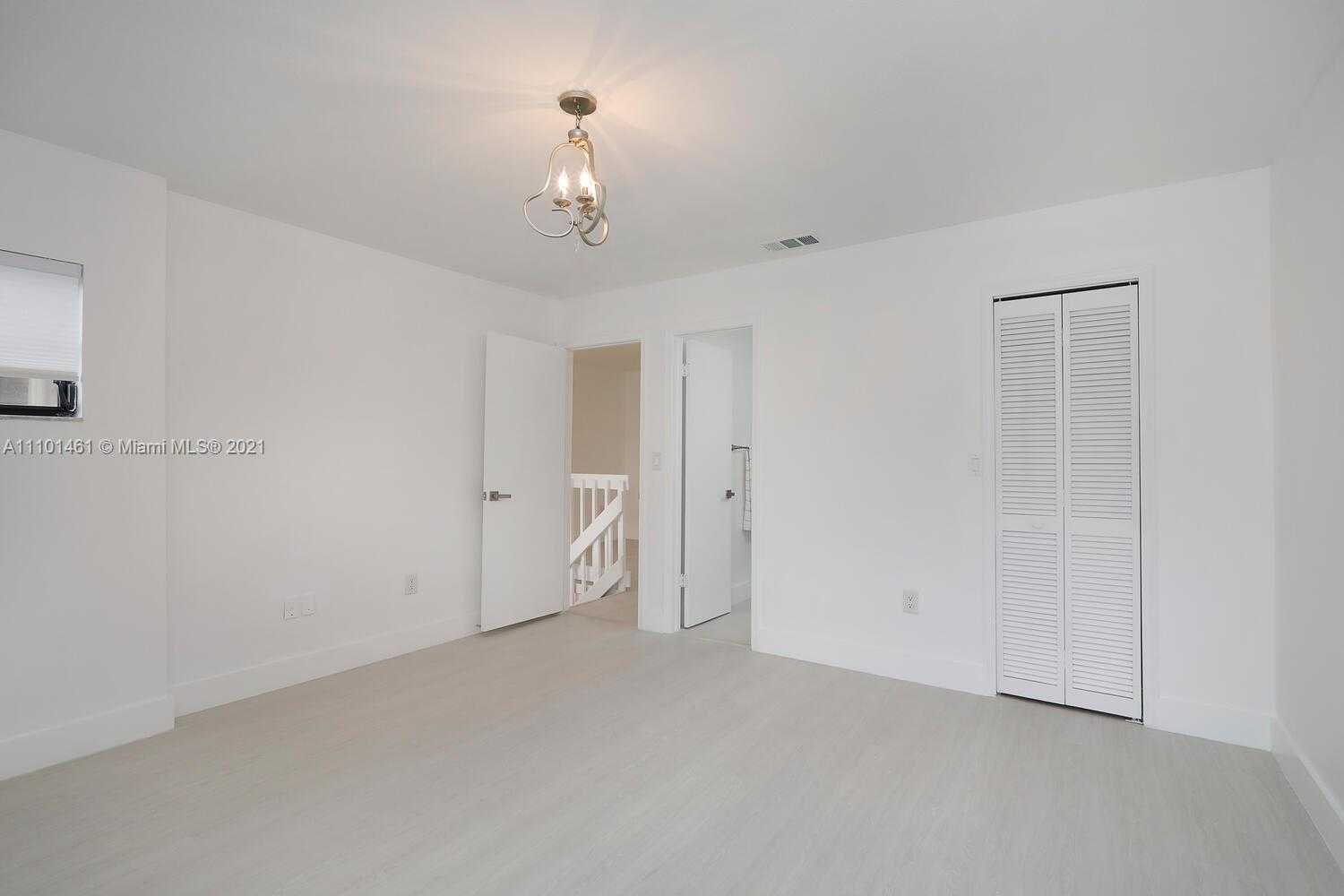 Small Image of 10806 SOUTH WEST 72 ST #101, Miami Number 21