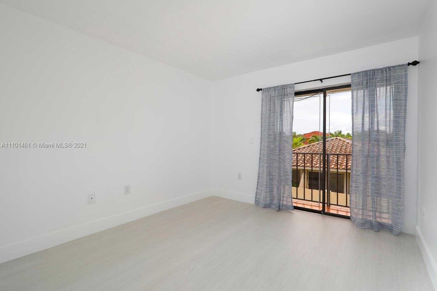Small Image of 10806 SOUTH WEST 72 ST #101, Miami Number 24