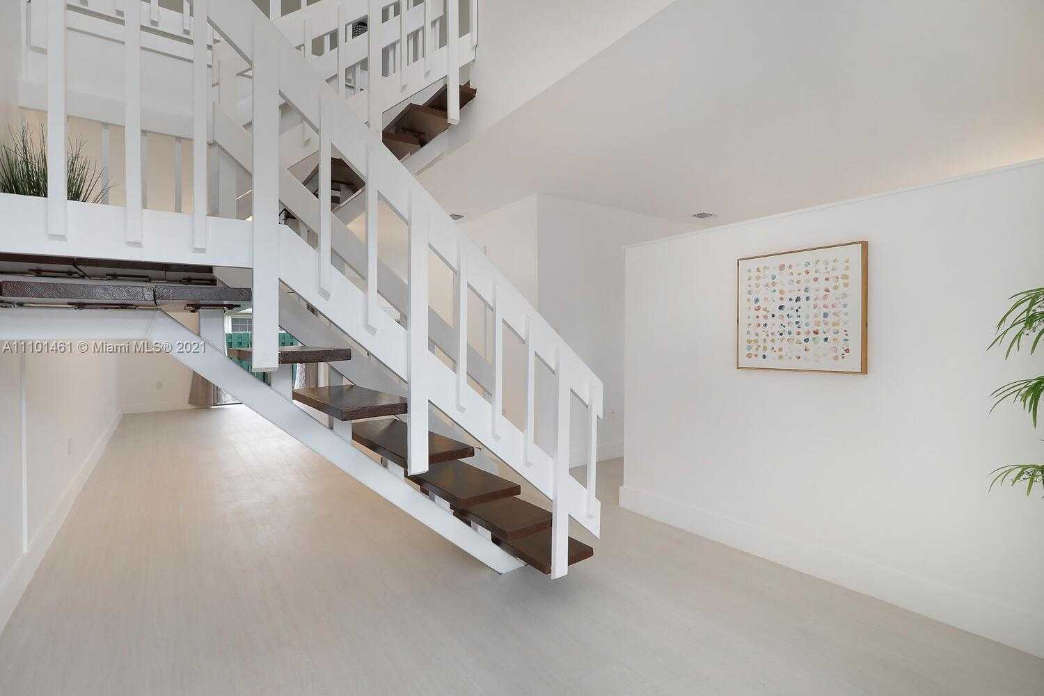 Small Image of 10806 SOUTH WEST 72 ST #101, Miami Number 3