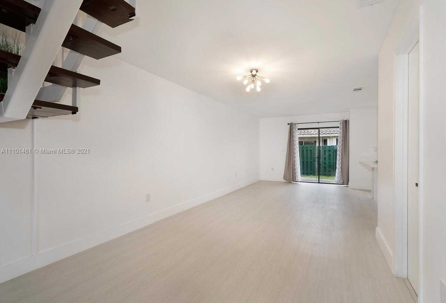 Small Image of 10806 SOUTH WEST 72 ST #101, Miami Number 6