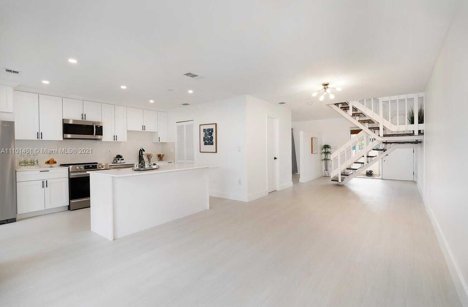 Small Image of 10806 SOUTH WEST 72 ST #101, Miami Number 7