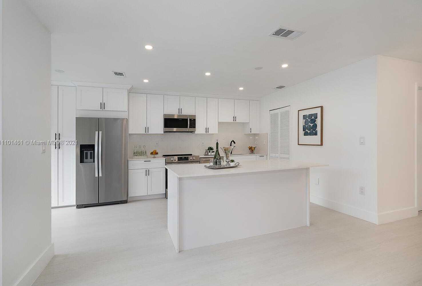 Small Image of 10806 SOUTH WEST 72 ST #101, Miami Number 9