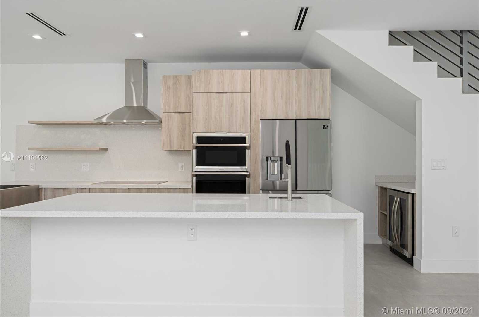 Small Image of 3524 SOUTH WEST 25TH TER #A&B, Miami Number 12