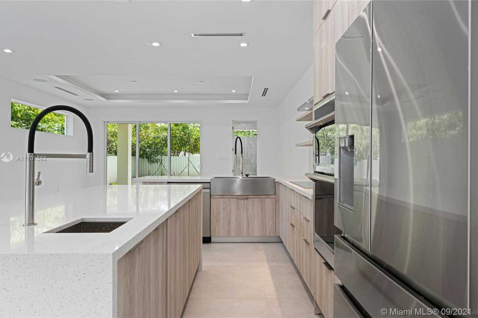 Small Image of 3524 SOUTH WEST 25TH TER #A&B, Miami Number 14