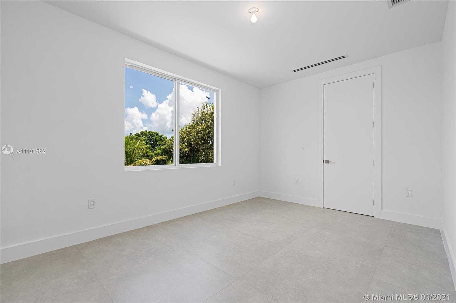 Small Image of 3524 SOUTH WEST 25TH TER #A&B, Miami Number 27