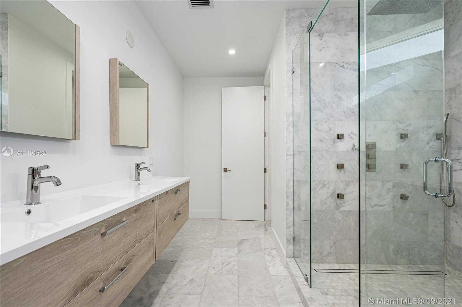 Small Image of 3524 SOUTH WEST 25TH TER #A&B, Miami Number 32