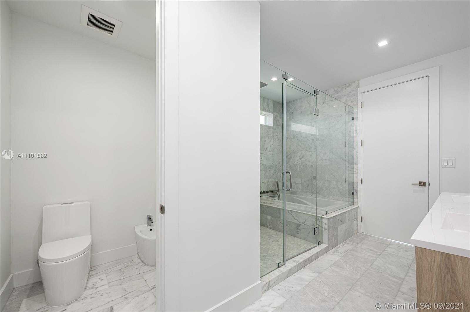 Small Image of 3524 SOUTH WEST 25TH TER #A&B, Miami Number 39