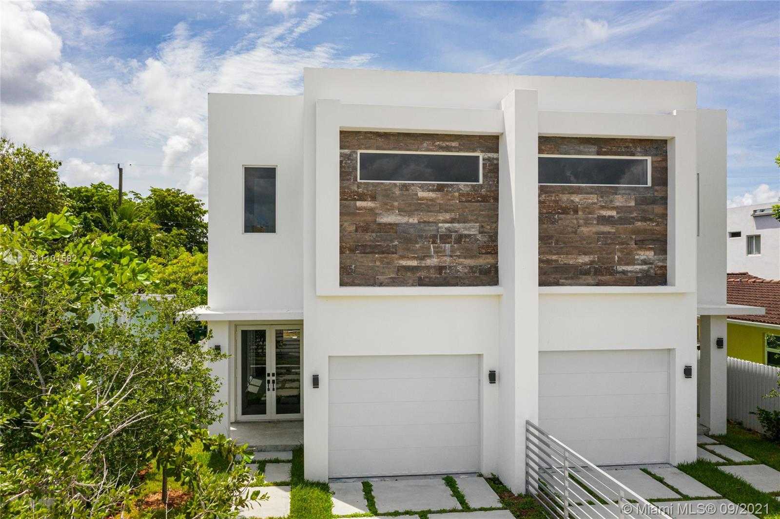 Small Image of 3524 SOUTH WEST 25TH TER #A&B, Miami Number 44
