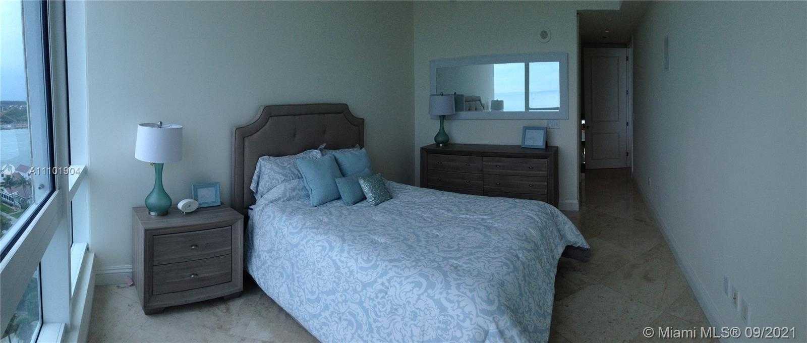 Small Image of 100 SOUTH POINTE DRIVE #1405, Miami Beach Number 5