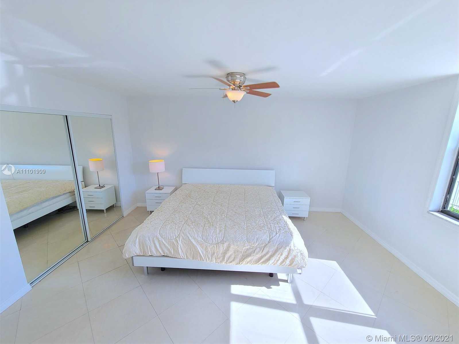 Small Image of 20300 WEST COUNTRY CLUB DR #120-3, Aventura Number 16