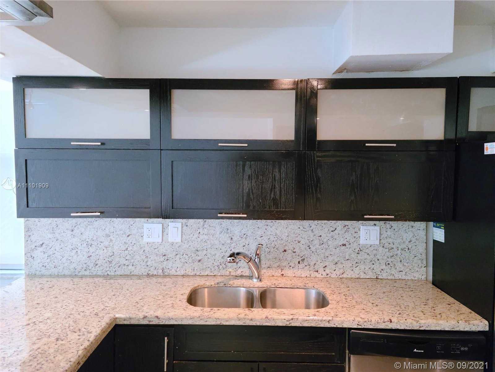 Small Image of 20300 WEST COUNTRY CLUB DR #120-3, Aventura Number 4