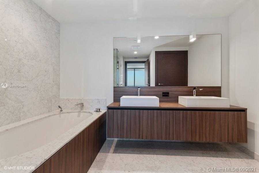 Small Image of 1000 BRICKELL PLAZA #4110 & 4111, Miami Number 8