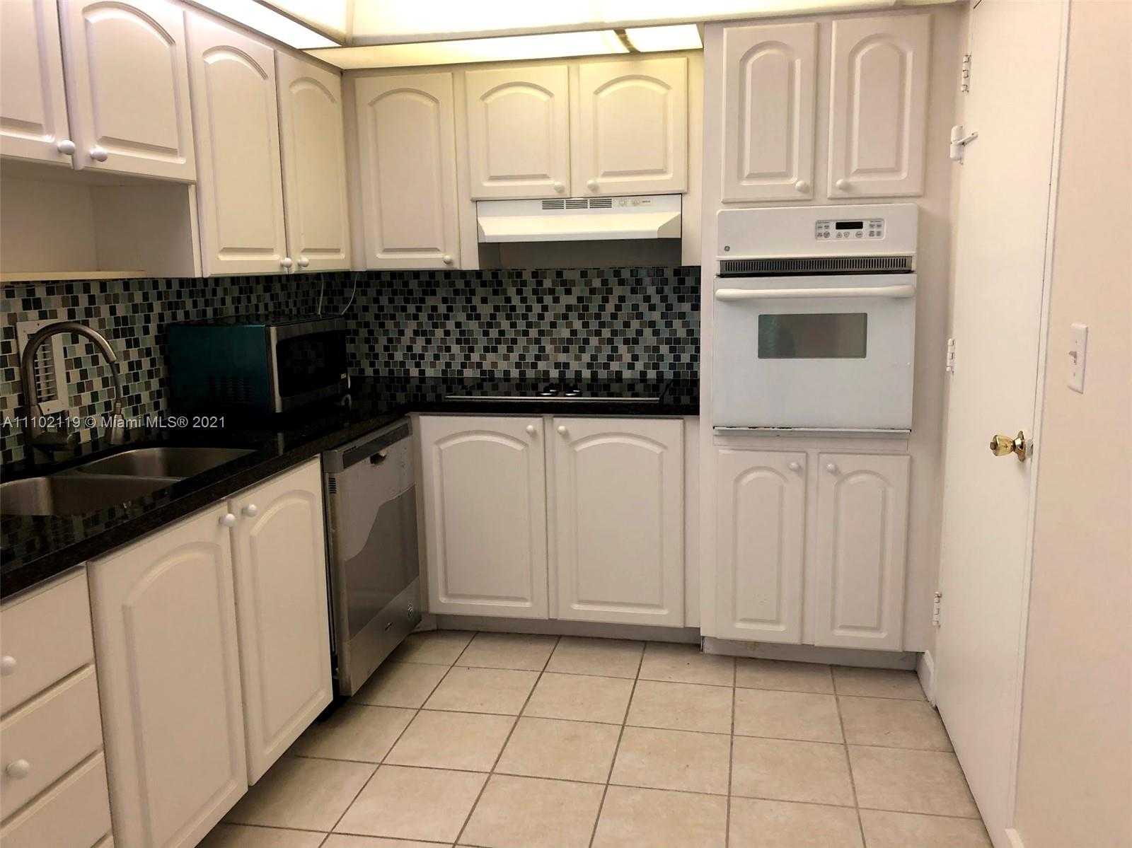 Small Image of 3901 SOUTH OCEAN DR #10L, Hollywood Number 13