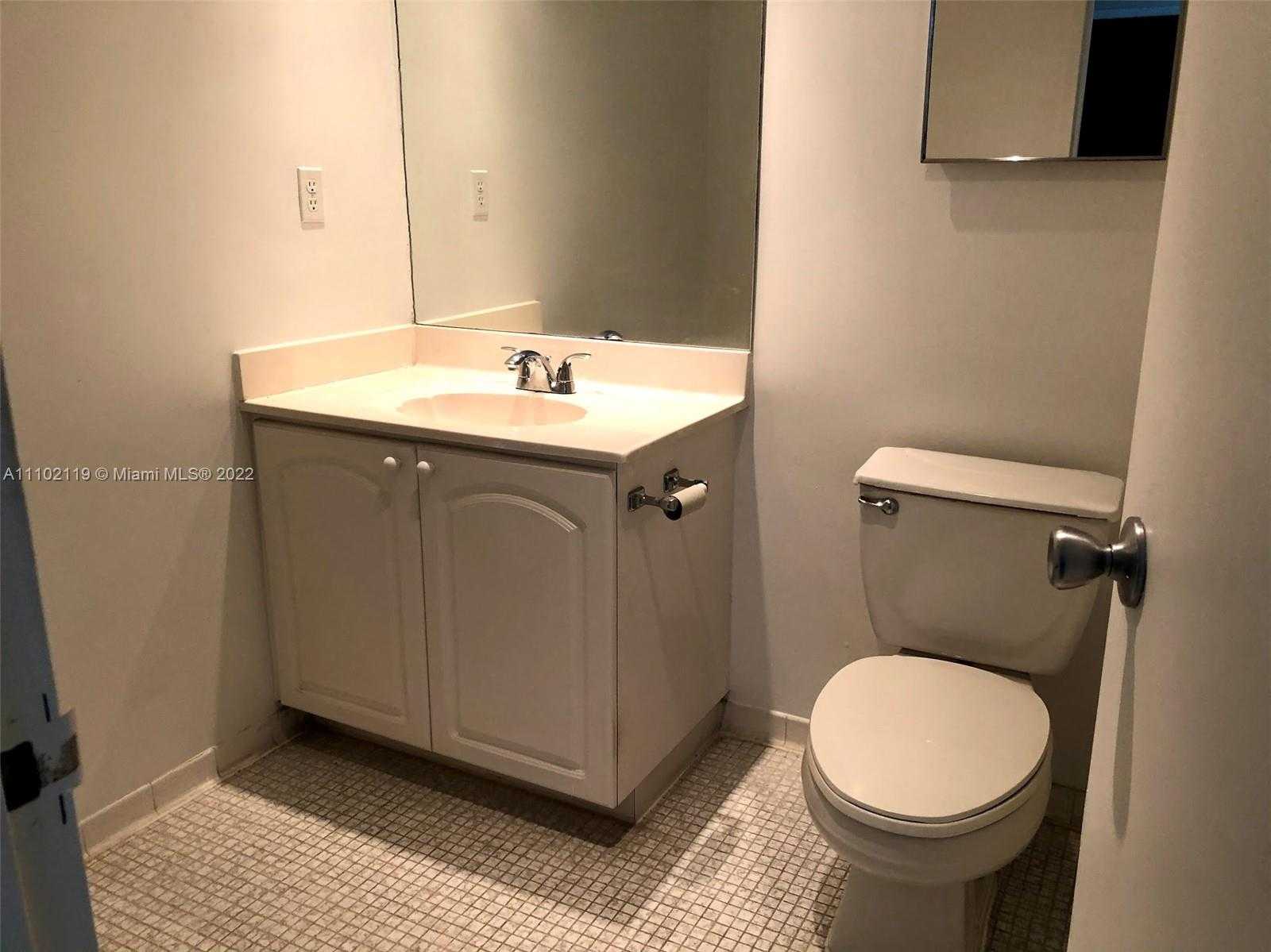Small Image of 3901 SOUTH OCEAN DR #10L, Hollywood Number 15