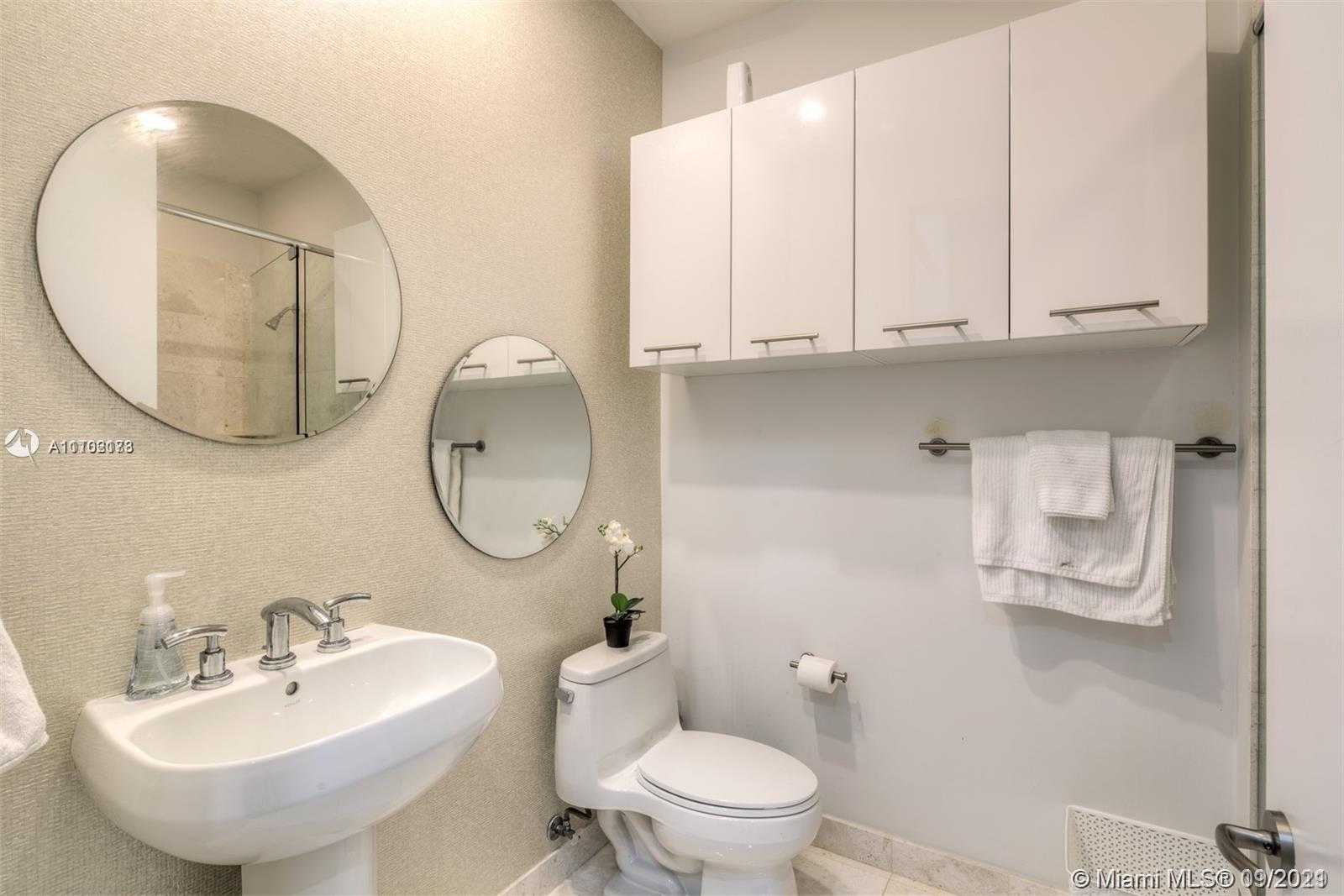 Small Image of 900 BRICKELL KEY BLVD #2805, Miami Number 16