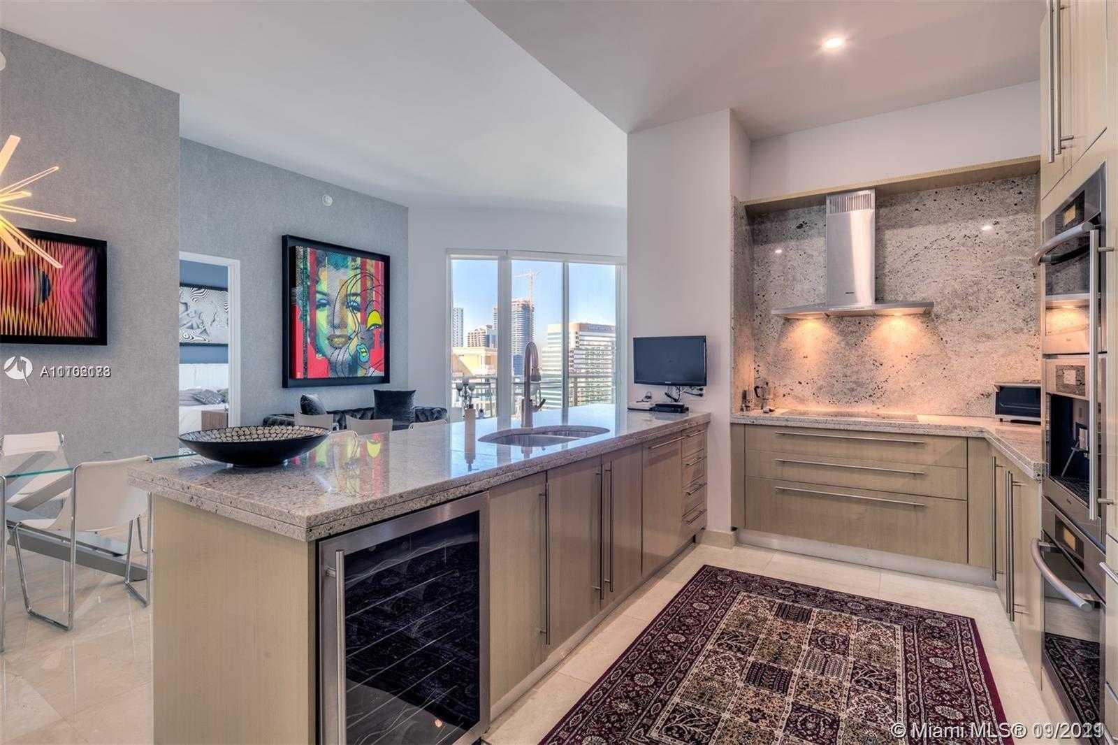 Small Image of 900 BRICKELL KEY BLVD #2805, Miami Number 2