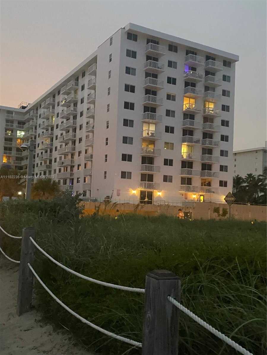 Small Image of 345 OCEAN DR #307, Miami Beach Number 4