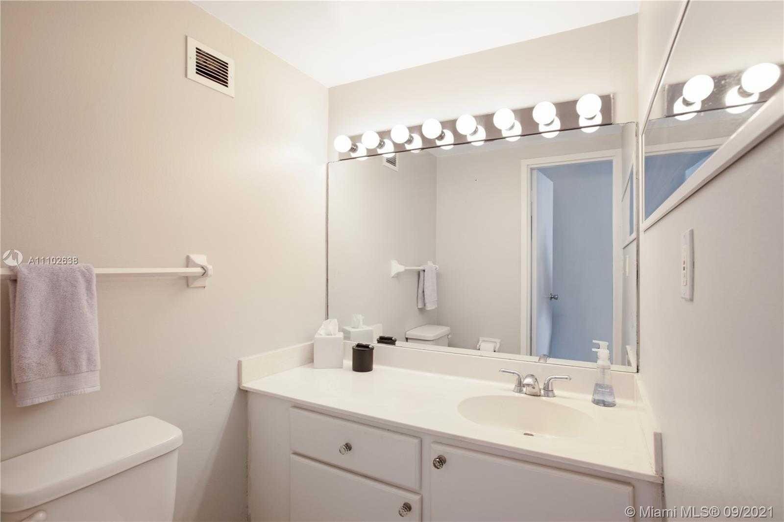 Small Image of 1000 WEST AVE #1129, Miami Beach Number 16
