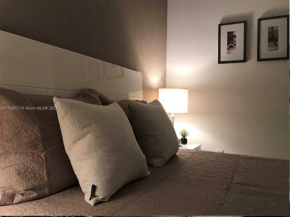 Small Image of 55 SOUTH WEST 9TH ST #2208, Miami Number 13