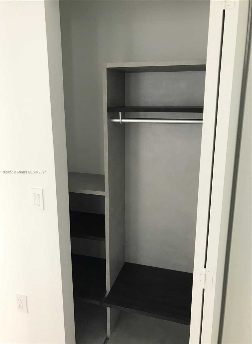 Small Image of 55 SOUTH WEST 9TH ST #2208, Miami Number 14