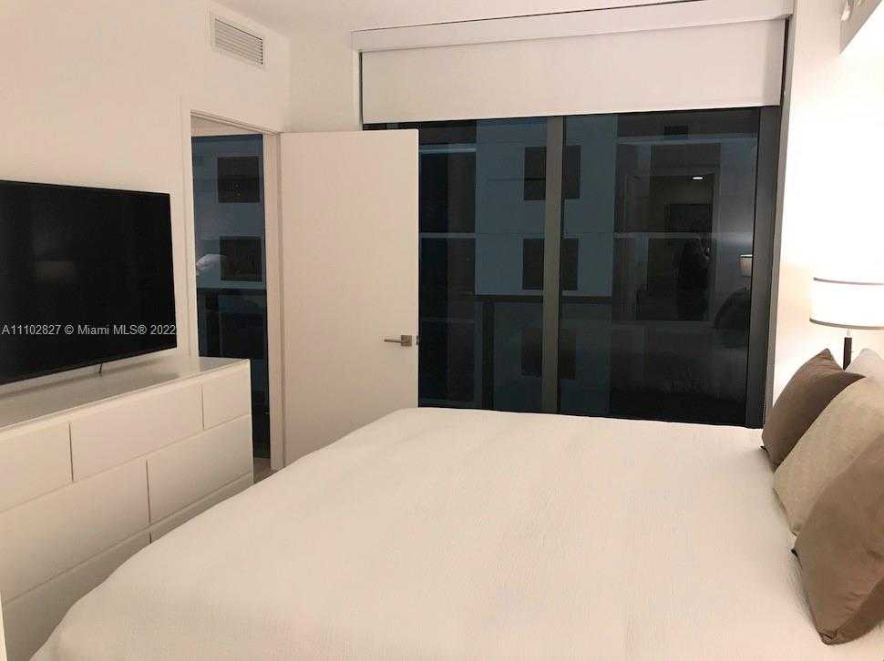 Small Image of 55 SOUTH WEST 9TH ST #2208, Miami Number 8
