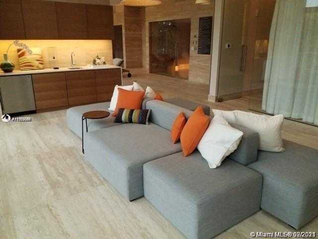 Small Image of 16385 BISCAYNE BLVD #PH06, North Miami Beach Number 18