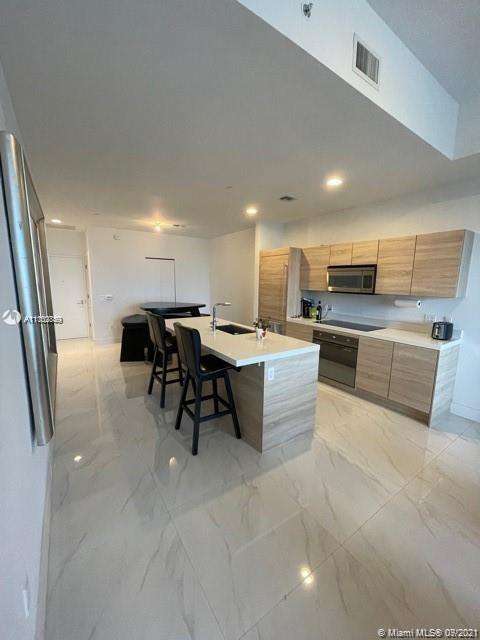 Small Image of 16385 BISCAYNE BLVD #PH06, North Miami Beach Number 6