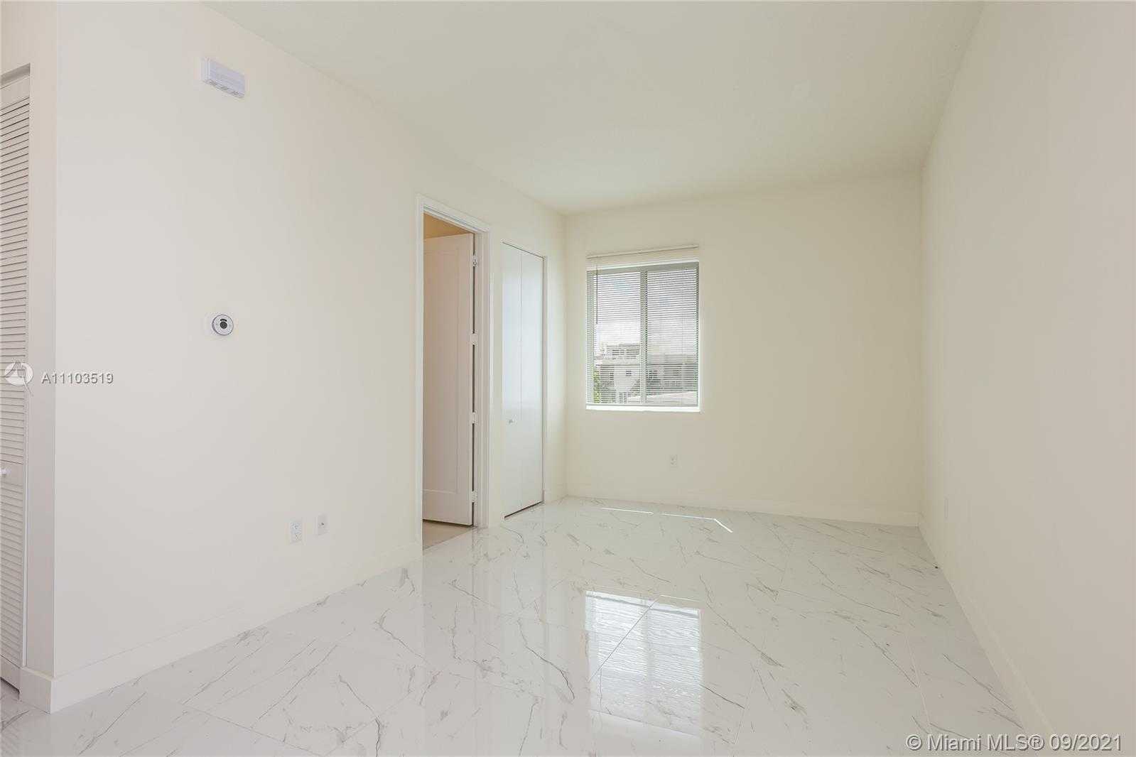 Small Image of 10410 NORTH WEST 67TH ST, Doral Number 35
