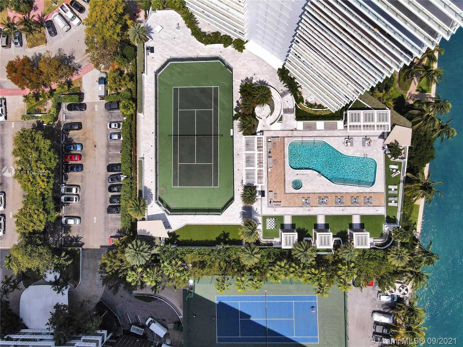 Small Image of 10 VENETIAN WAY #1503, Miami Beach Number 41