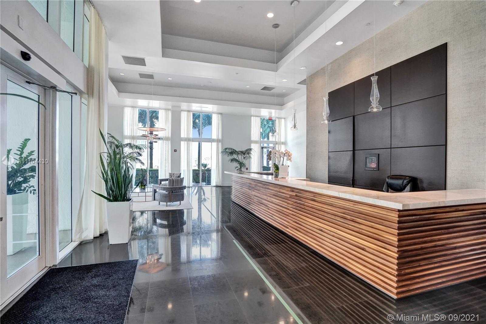 Small Image of 10 VENETIAN WAY #1503, Miami Beach Number 42
