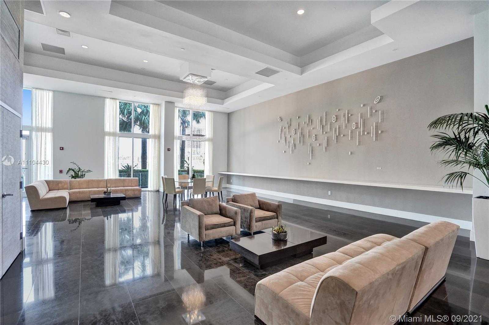Small Image of 10 VENETIAN WAY #1503, Miami Beach Number 44