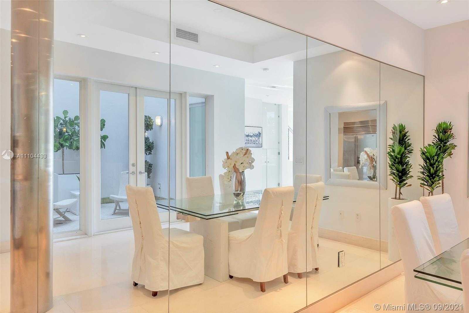 Small Image of 6203 LAGUNA PATH N, Miami Beach Number 22