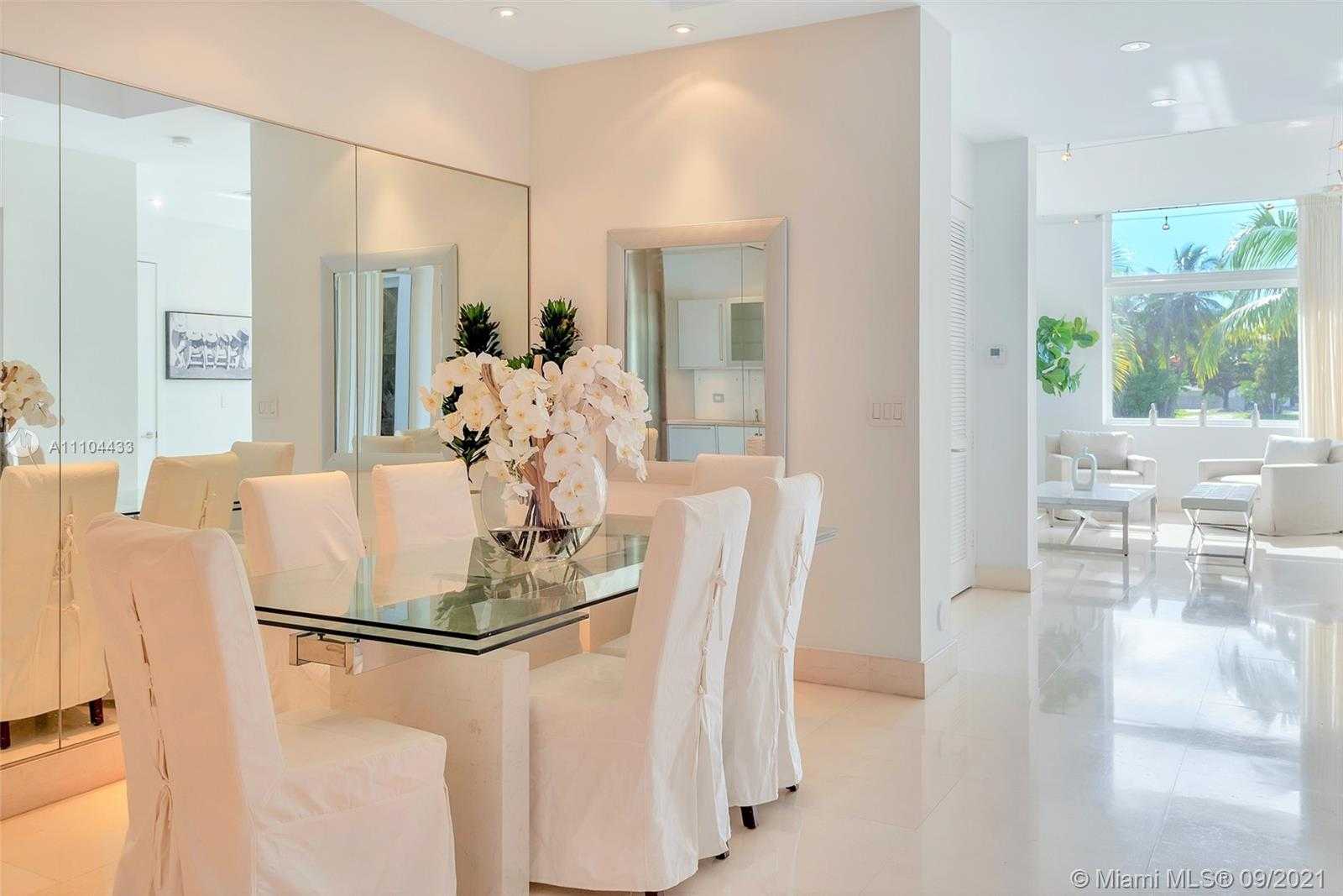 Small Image of 6203 LAGUNA PATH N, Miami Beach Number 23