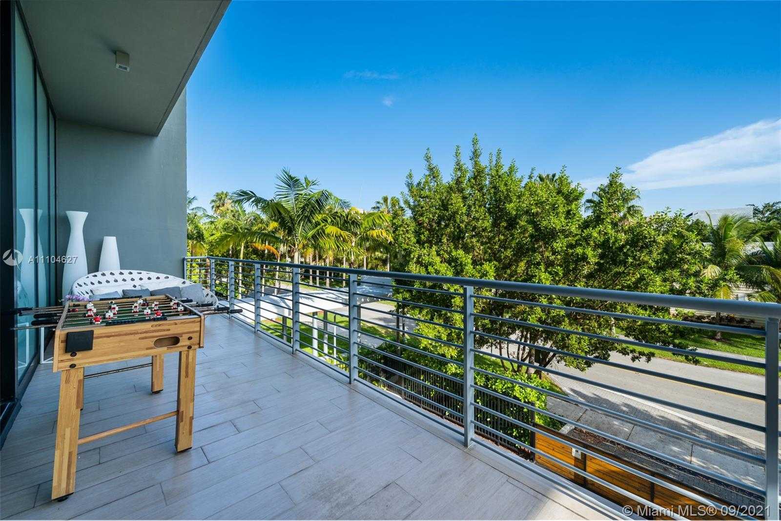 Small Image of 101 SUNRISE DR #A-201, Key Biscayne Number 30