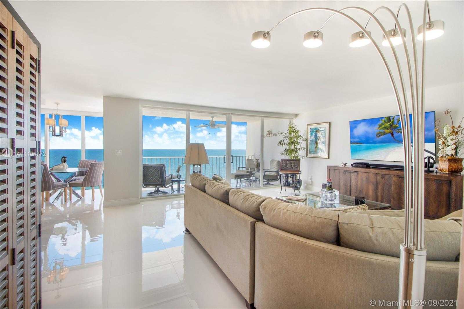 Small Image of 881 OCEAN DR #10E, Key Biscayne Number 10
