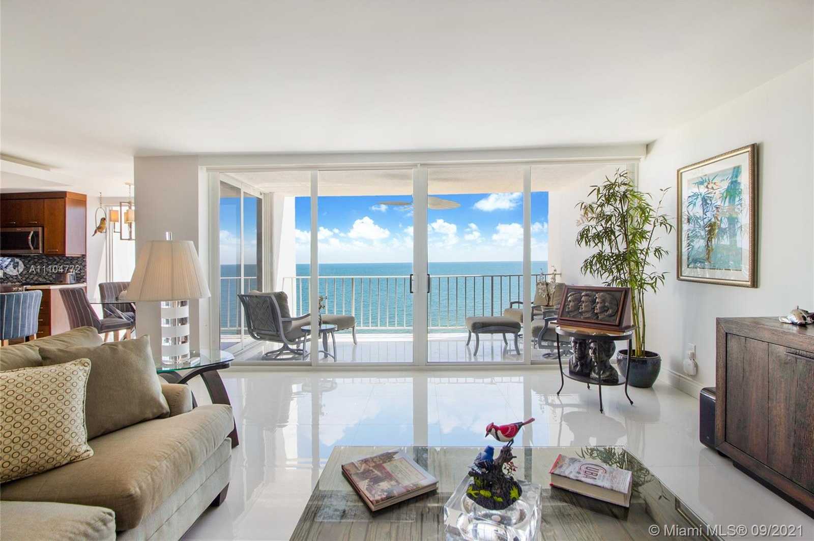 Small Image of 881 OCEAN DR #10E, Key Biscayne Number 11