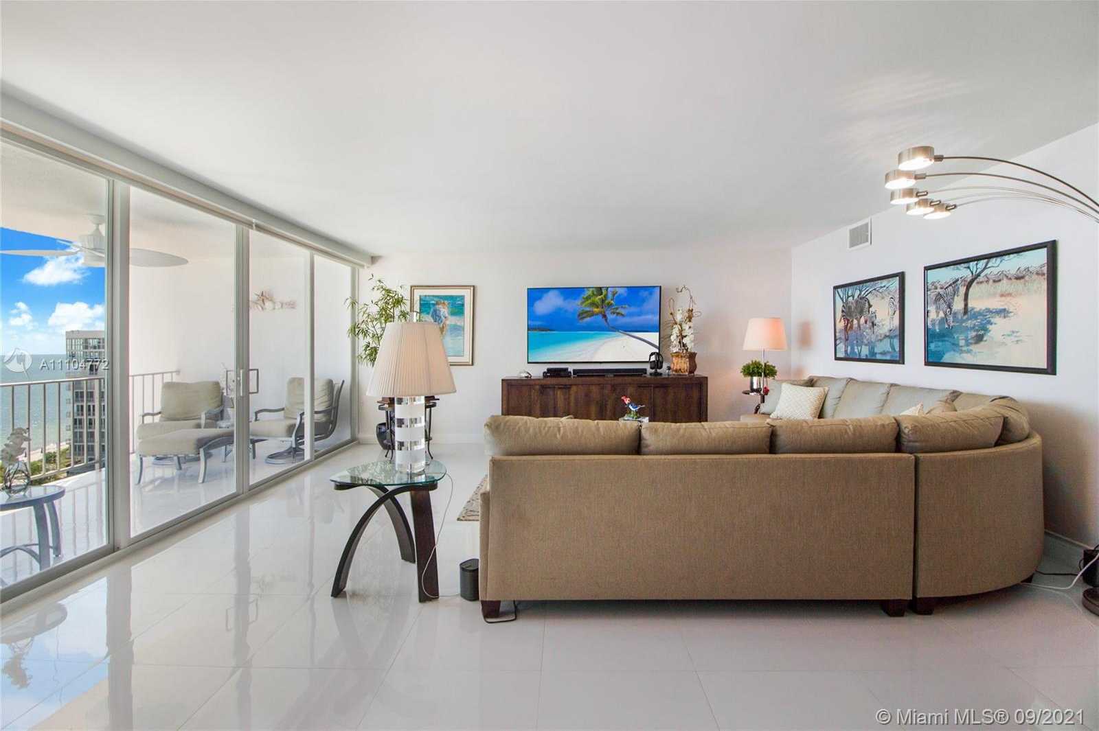 Small Image of 881 OCEAN DR #10E, Key Biscayne Number 13