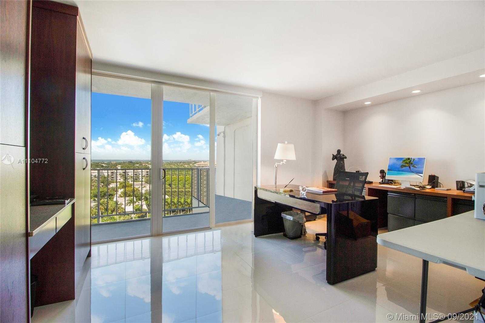 Small Image of 881 OCEAN DR #10E, Key Biscayne Number 19