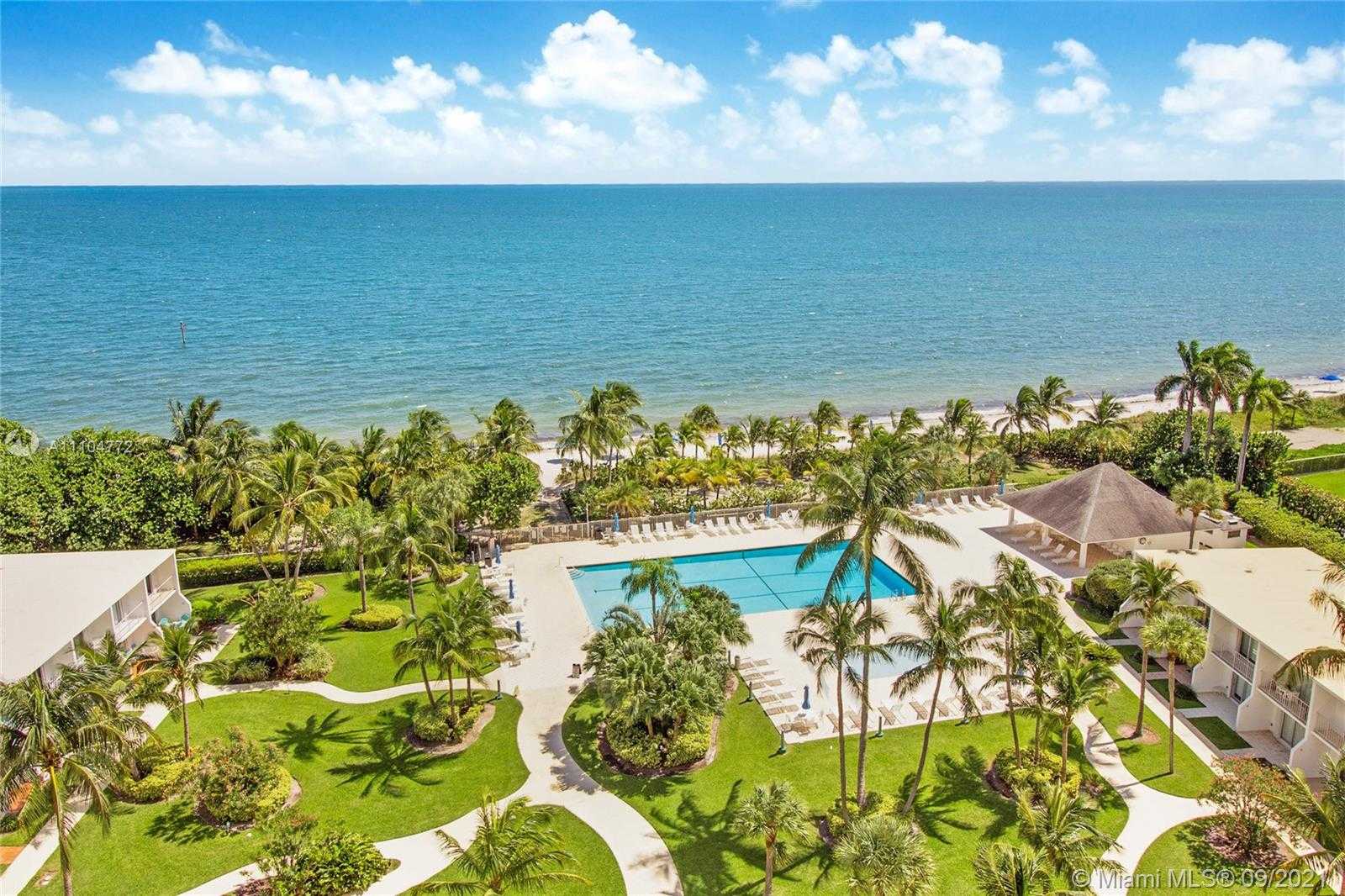 Small Image of 881 OCEAN DR #10E, Key Biscayne Number 30
