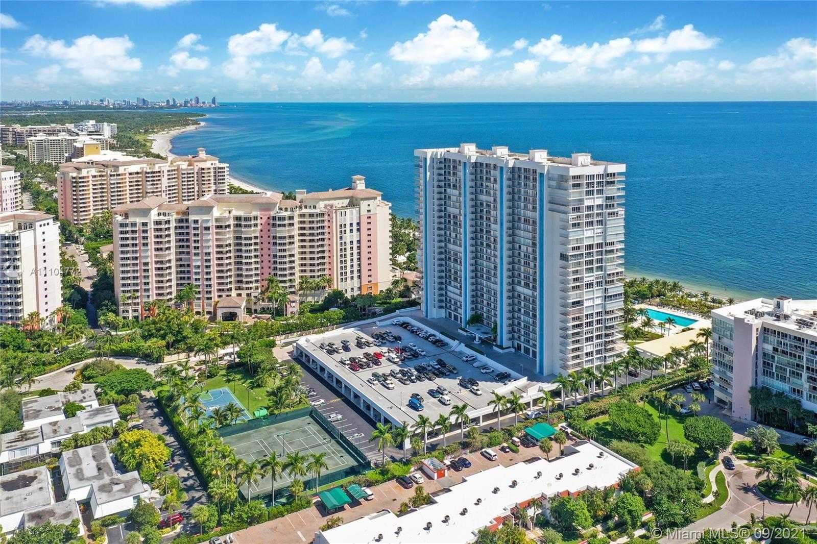 Small Image of 881 OCEAN DR #10E, Key Biscayne Number 33