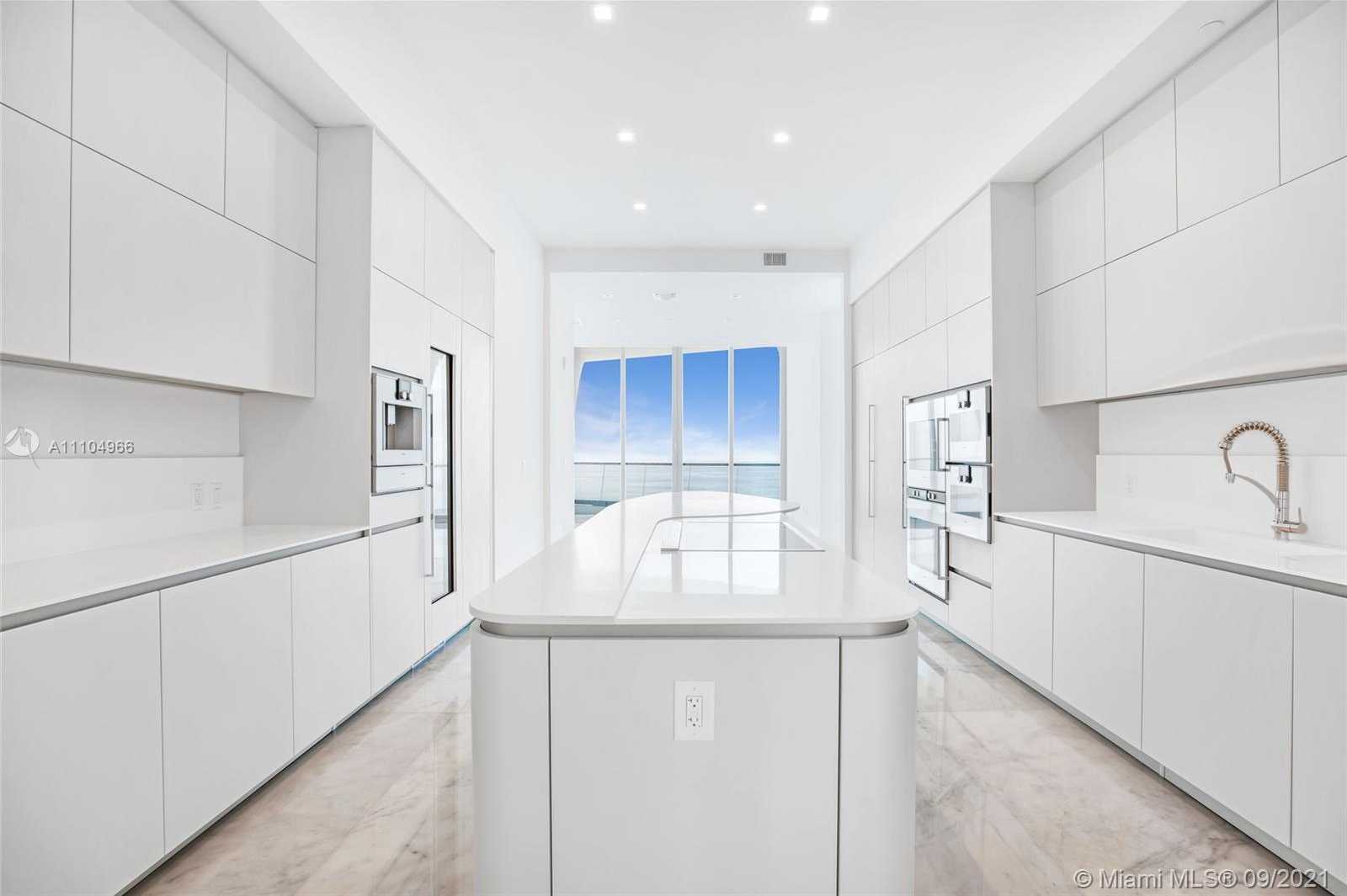 Small Image of 16901 COLLINS AVE #PH-5503, Sunny Isles Beach Number 23
