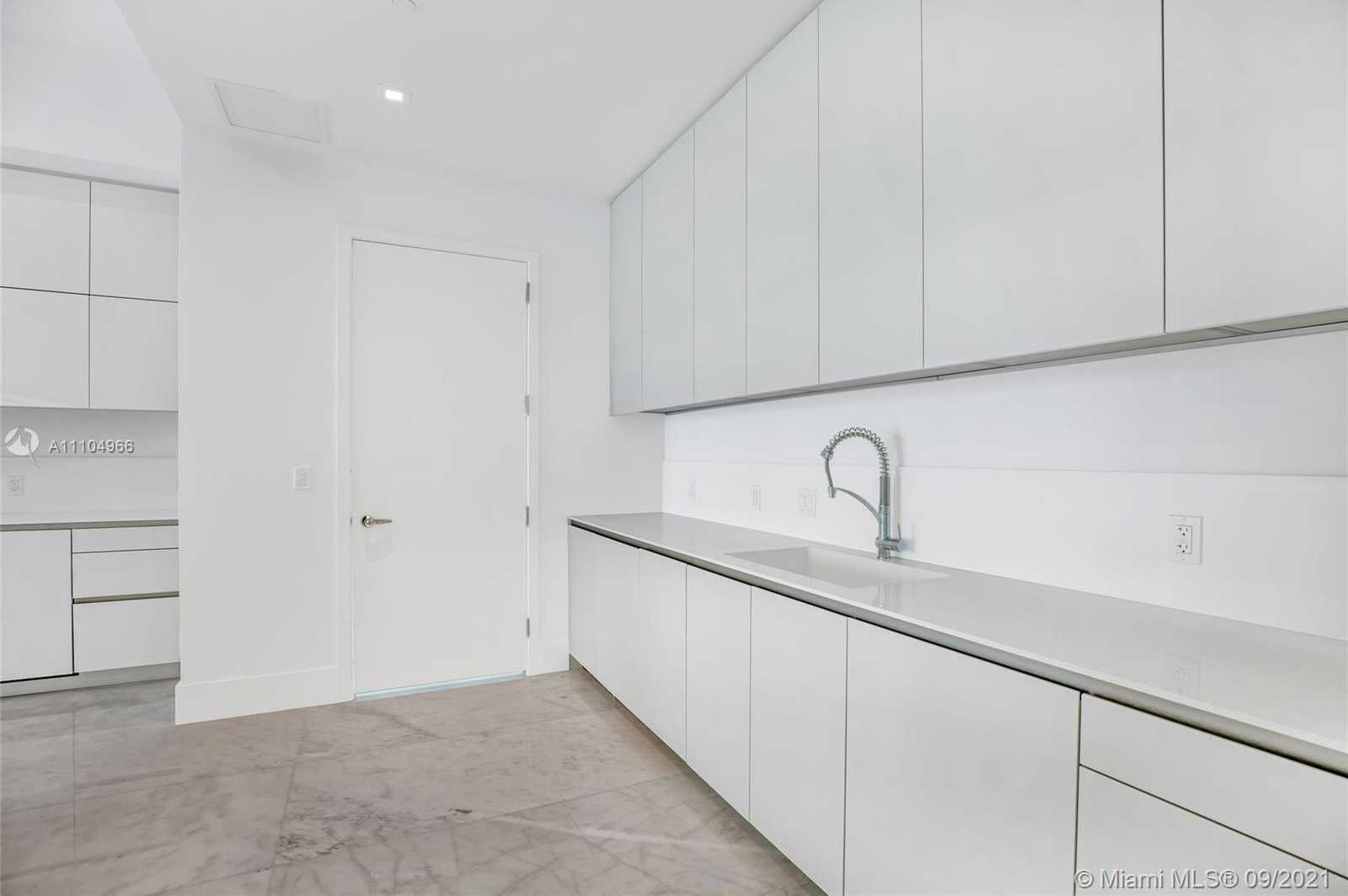 Small Image of 16901 COLLINS AVE #PH-5503, Sunny Isles Beach Number 24