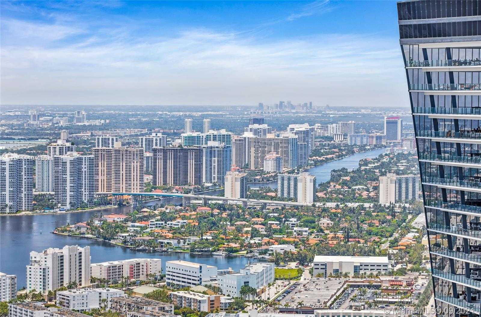 Small Image of 16901 COLLINS AVE #PH-5503, Sunny Isles Beach Number 92