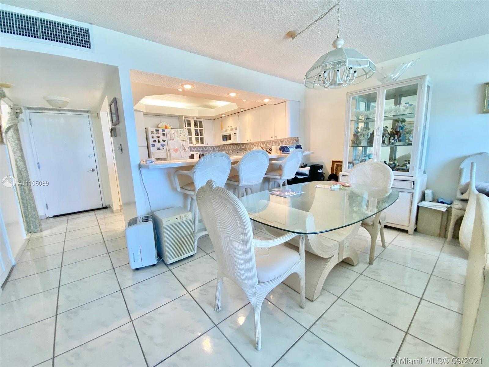 Small Image of 5701 COLLINS AVE #906, Miami Beach Number 13
