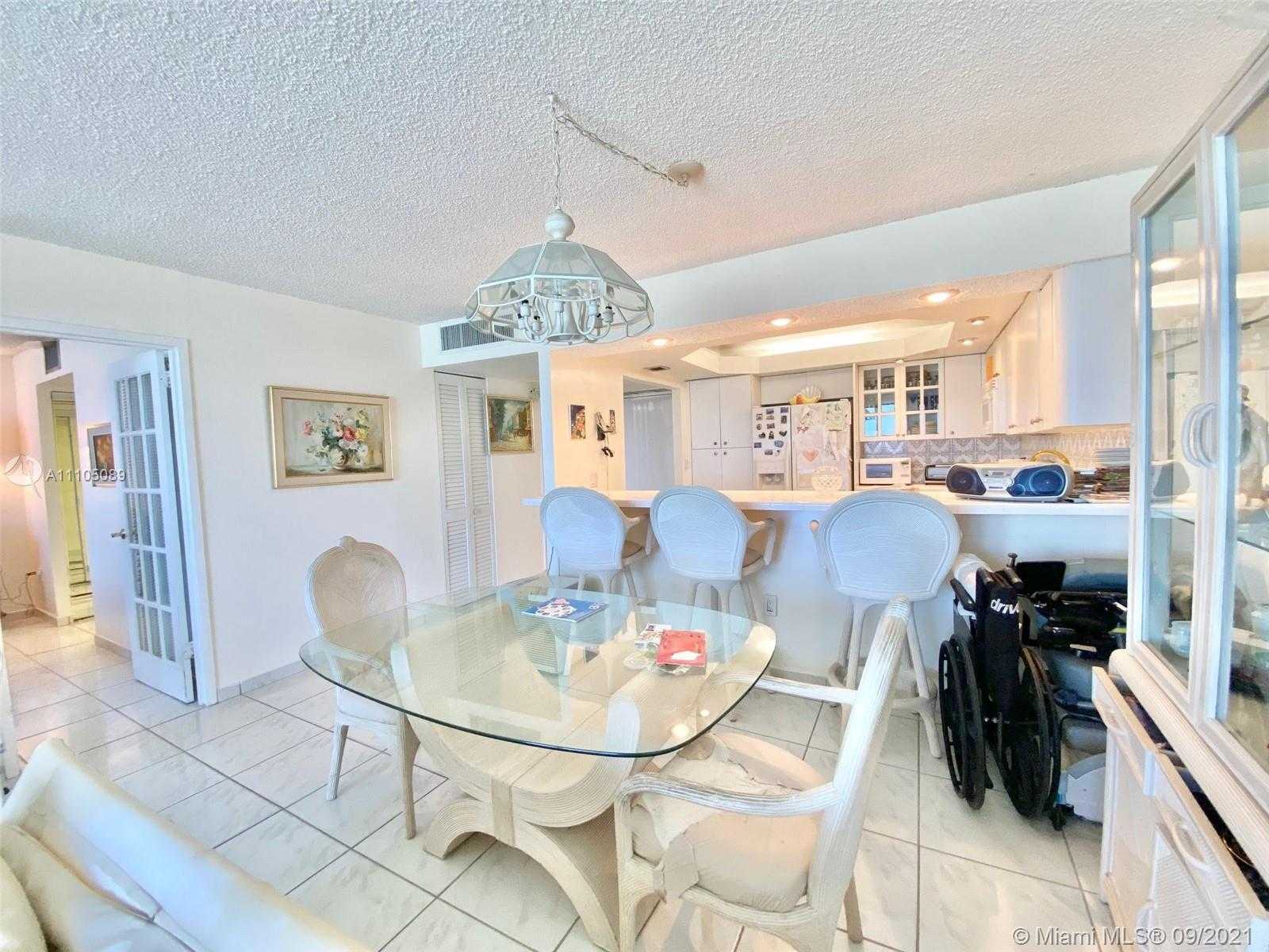 Small Image of 5701 COLLINS AVE #906, Miami Beach Number 17